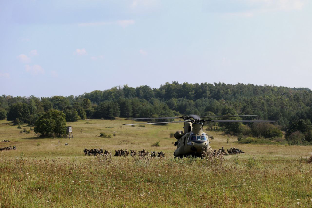 Saber Junction 2024 folgore (foto Esercito Italiano)